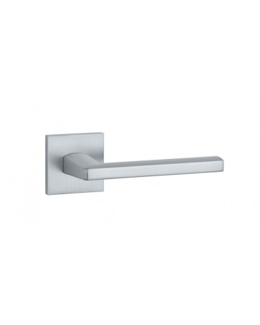 Tirador de puerta cromo satinado PYROLA ferretería decorativa