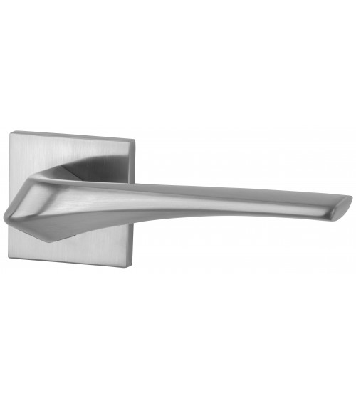 Manilla de puerta cromo satinado Heavy ferretería diseño