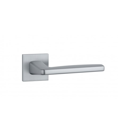 Manilla de puerta cromo satinado ERBA diseño decorativo