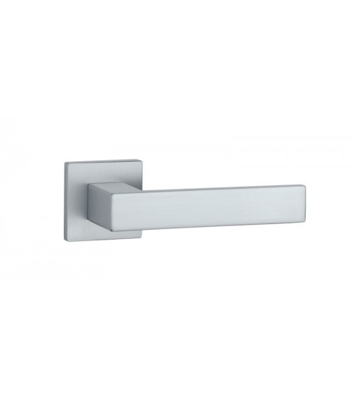 Tirador de puerta cromado satinado PINA diseño decorativo