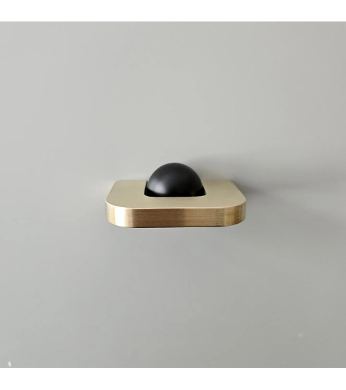 Tirador de mueble oro pulido ISA XS tirador de diseño