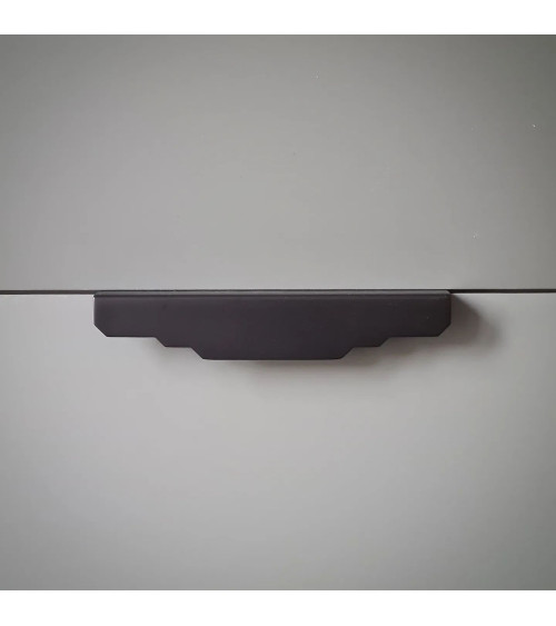 Tirador de mueble en latón KARLA BLACK tirador de diseño