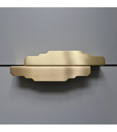 Tirador de mueble en latón cepillado Karla Edge tirador para dormitorio