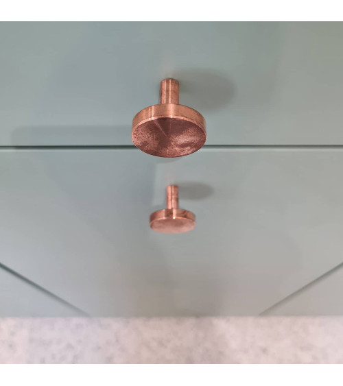 Botón de mueble en latón NENA M diseño