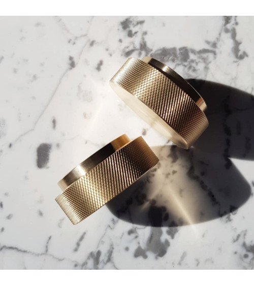 Botón de mueble dorado mate TOVE tirador de diseño