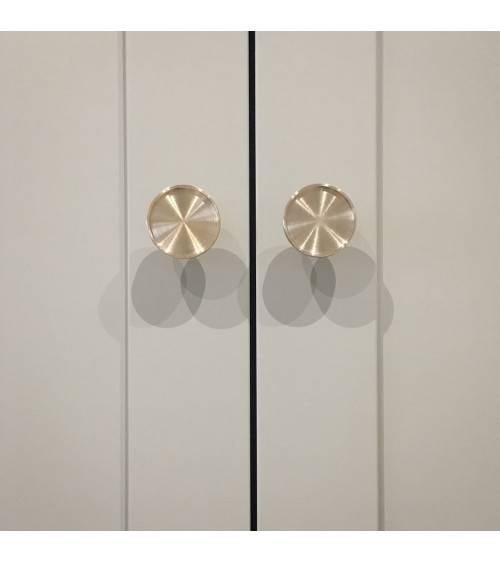Botón de mueble de latón VERA S tirador de diseño