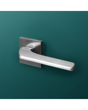 Manilla de Puerta Cromo Satinado Brillante e Intemporal - Modelo SEMPRE