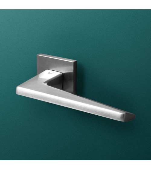 Maneta de puerta cromo satinado LIMA FIT ferretería decorativa