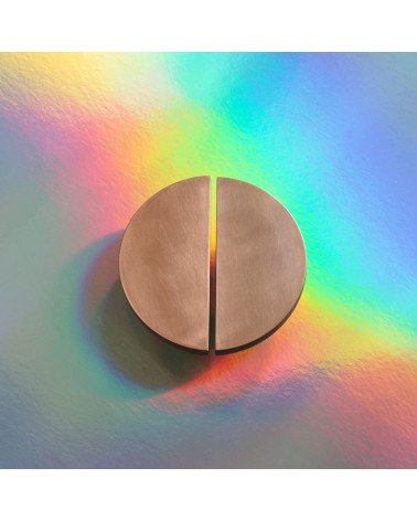 Tirador de mueble circular de madera y cobre