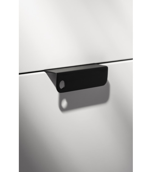 Tirador de mueble industrial EDIT O BLACK tirador de diseño