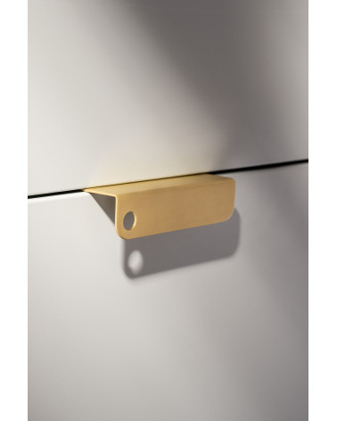 Tirador de mueble de latón barnizado EDIT Edge tirador de diseño visto de lado