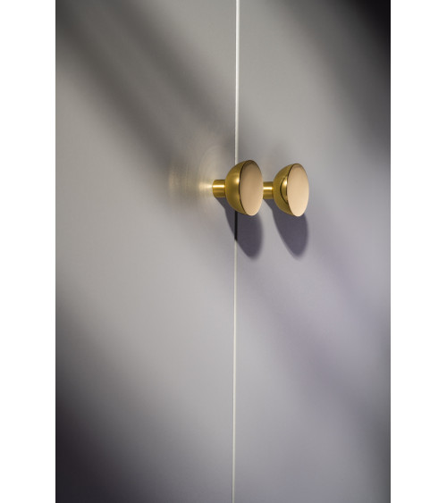 Botón de mueble dorado pulido LUNA M tirador de diseño