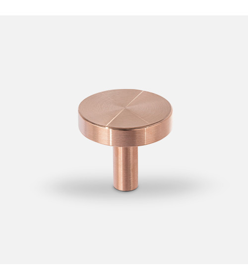 Botón de mueble en latón NENA M diseño