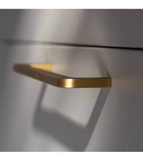 Tirador de mueble en latón cepillado ISA diseño