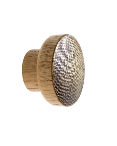Tirador de mueble de madera con latón