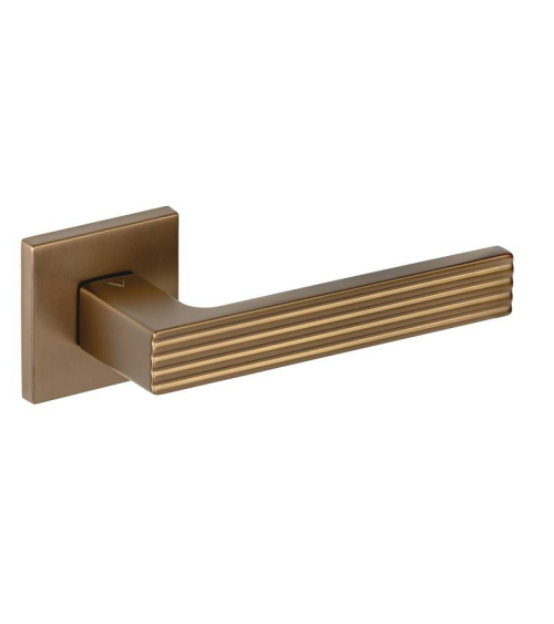 Tirador de puerta de cobre Felice diseño
