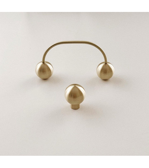 Botón de mueble en latón Boule tirador de diseño