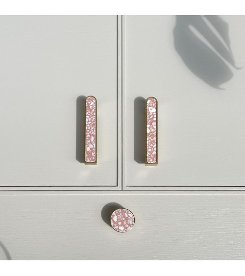 Botón de mueble en latón y Pink Terrazzo tirador de diseño modelo grande