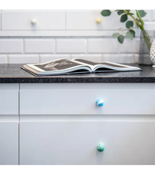 Botón de mueble de madera de haya verde intenso, tirador de diseño