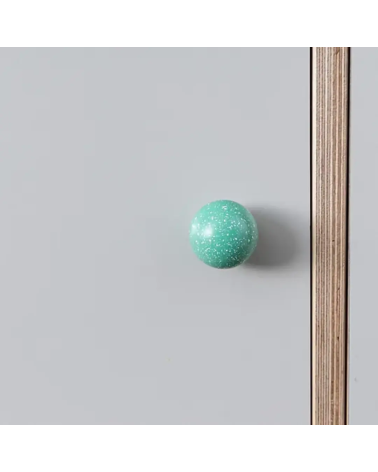 Botón de mueble de madera de haya Verde claro/blanco Mezcla diseño de tirador fijado en un mueble