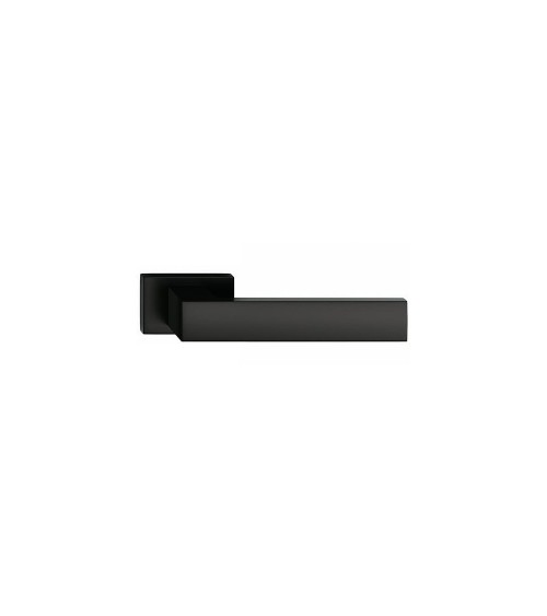 Tirador de puerta negra Focus diseño