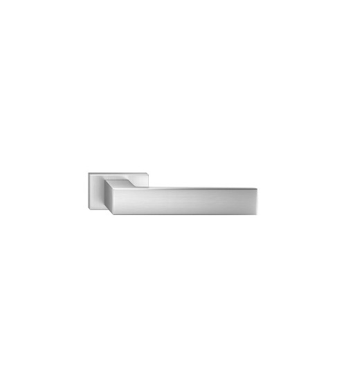 Tirador de puerta cromo satinado Focus diseño