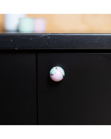 Botón de mueble de madera de haya Funky Negro Ebru