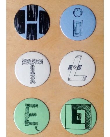 Perchero de pared de madera esmaltada Alphabet