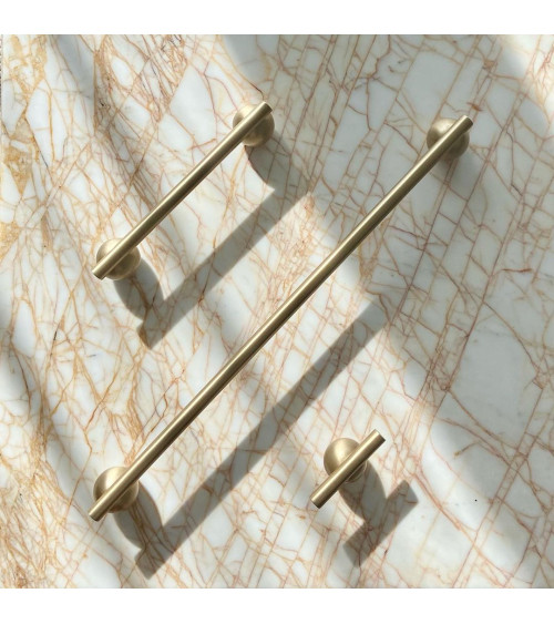 Tirador de mueble de latón cepillado modelo 04