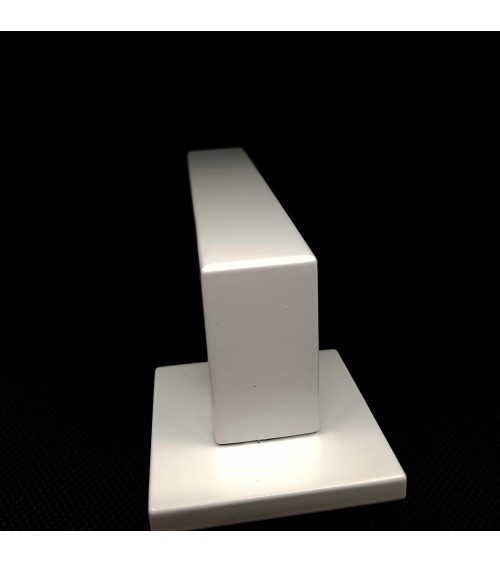 Tirador de puerta color blanco WARNA tirador de diseño