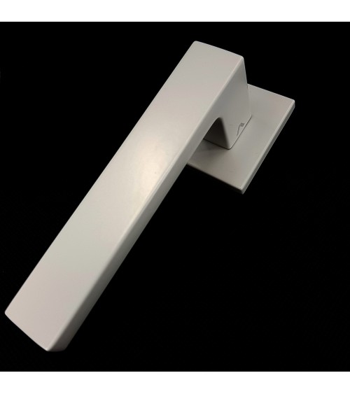 Tirador de puerta color blanco WARNA tirador de diseño