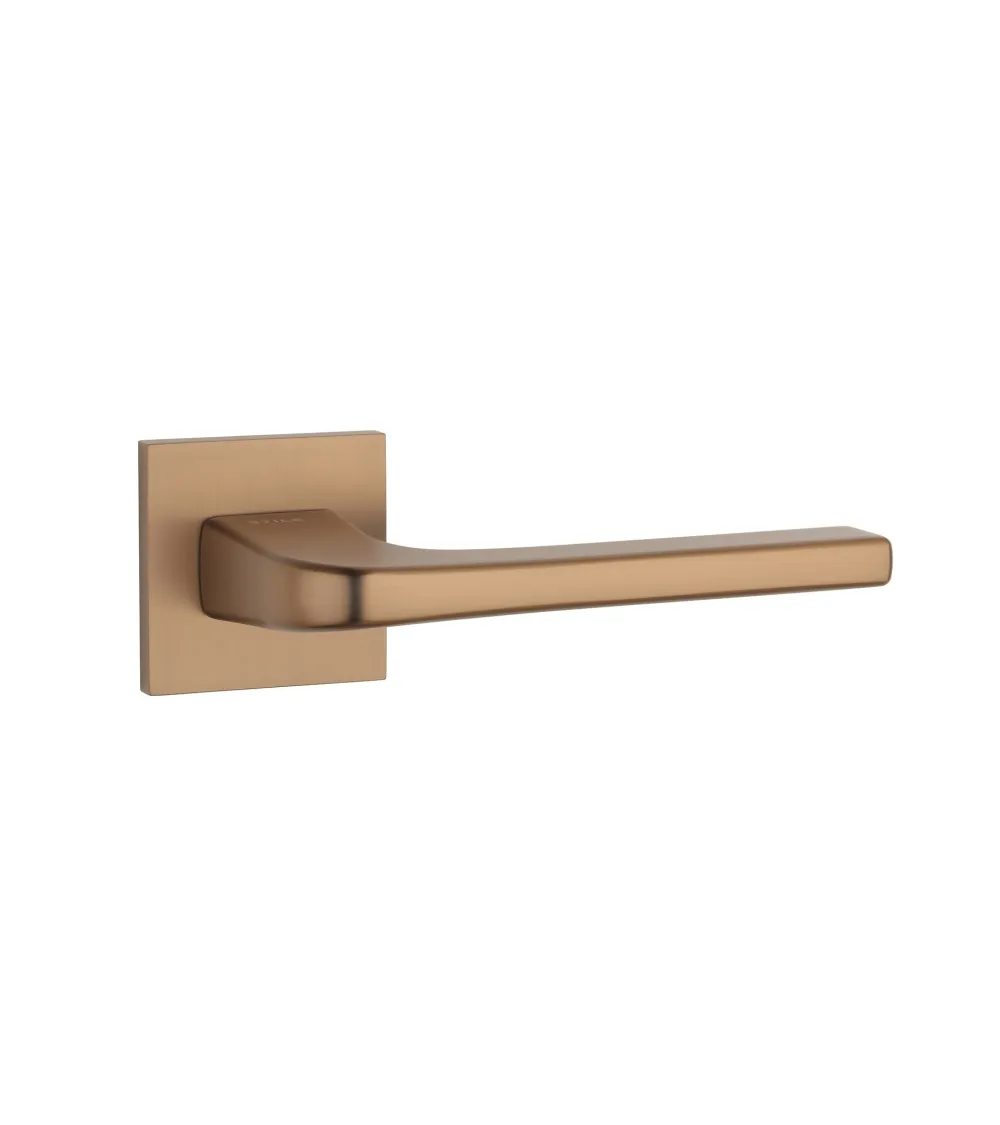 Maneta de puerta marrón claro NAKA maneta de diseño