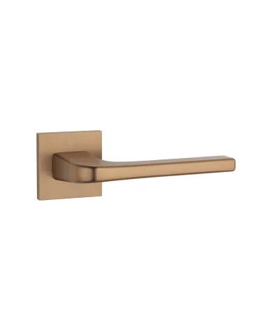 Maneta de puerta marrón claro NAKA maneta de diseño
