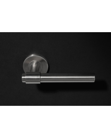 Tirador de puerta IRATY inox cepillado mate, Grado 3 uso intensivo