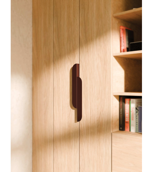 Tirador de mueble burdeos ZORIA alargado tirador de diseño