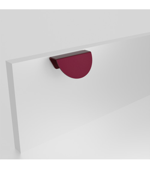 Tirador de mueble burdeos ZORIA oblicuo tirador de diseño