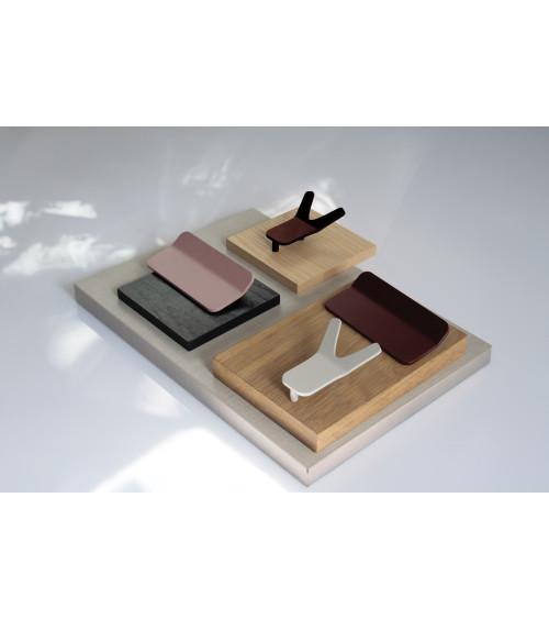 Tirador de mueble burdeos SEA tirador de diseño