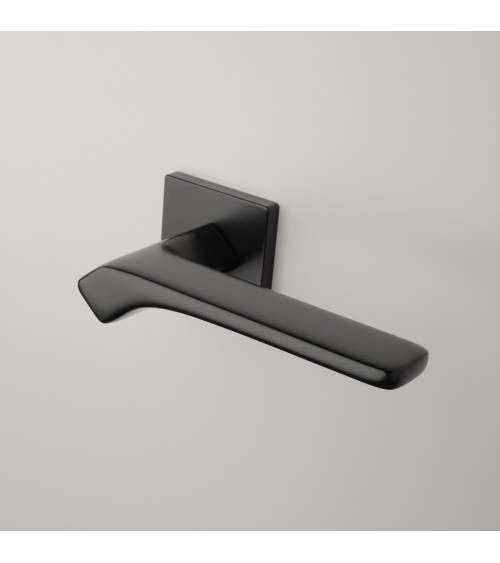 Tirador de puerta negra BERGERIA herrajes de diseño