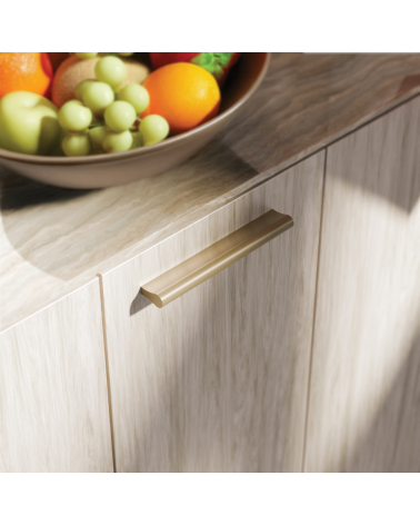 Tirador de mueble anodizado cepillado MAKAO tirador de diseño montado en un mueble
