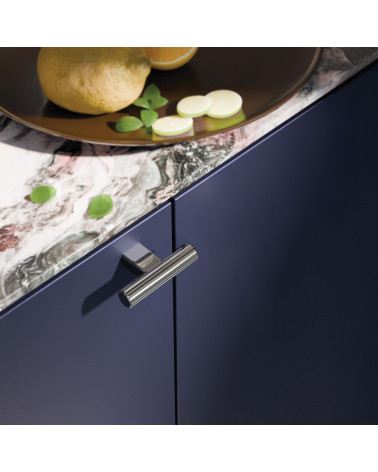 Botón de mueble cromo pulido LARGO tirador de diseño montado en un mueble