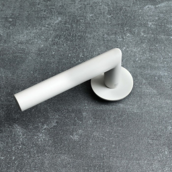 Manilla para puerta blanca | MILLAPOIGNEES