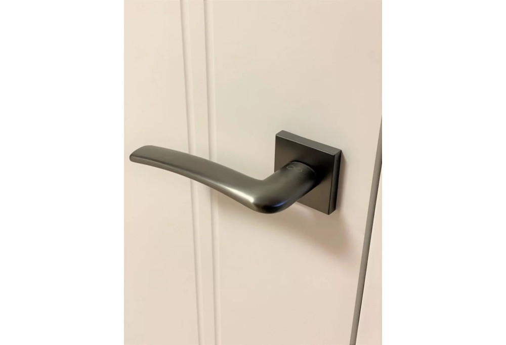 ¿Qué color de puerta combinar con los tiradores cañón de pistola?