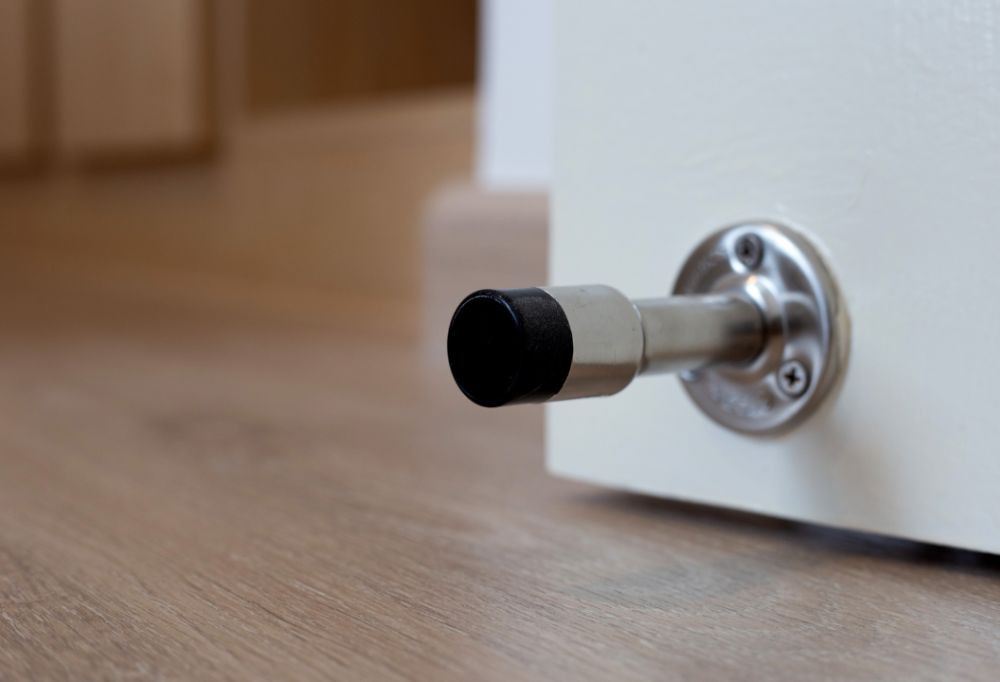 Guía práctica para elegir los topes de puerta ideales
