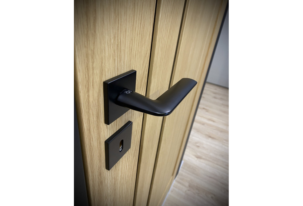 Tirador de puerta estilo industrial: ¿por qué adoptarlo en casa? 
